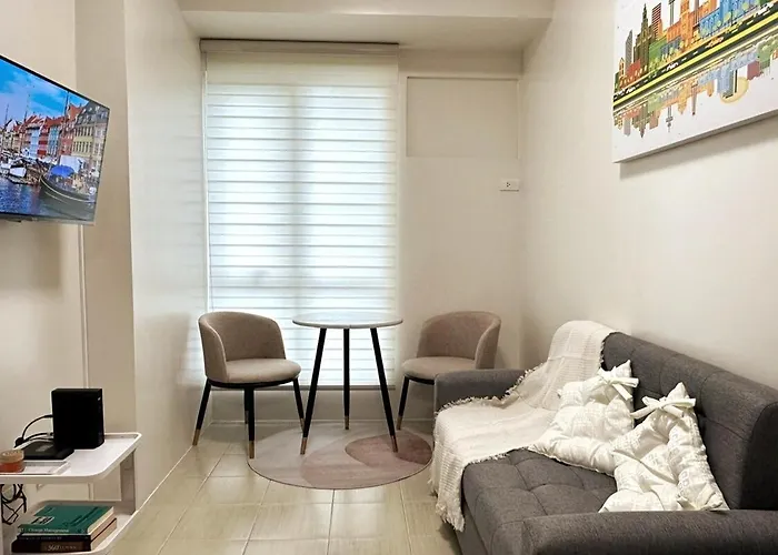 Welcome To Jade Place At Pioneer Woodlands Apartment *